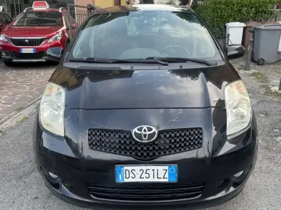 Usata Toyota Yaris 87 CV (63 kW) 2008 Nero Utilitaria