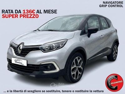 Usata Renault Captur Intens 91 CV (66 kW) 2018 Gray SUV
