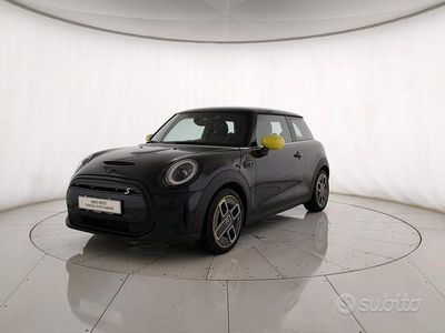Nero Usata 2023 Mini Cooper SE Utilitaria | 23.900 € (Cara)