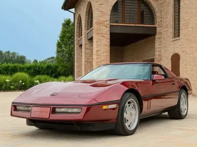 Usata Corvette C4 250 CV (183 kW) 1987 Rosso Cabrio