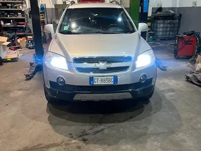 Usata Chevrolet Captiva LA 150 CV (110 kW) 2007 Grigio SUV