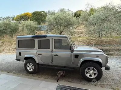 Usata Land Rover Defender 86 CV (63 kW) 2008 Grigio SUV