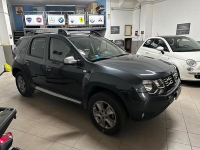 Usata Dacia Duster Lauréate 109 CV (80 kW) 2016 Grigio SUV
