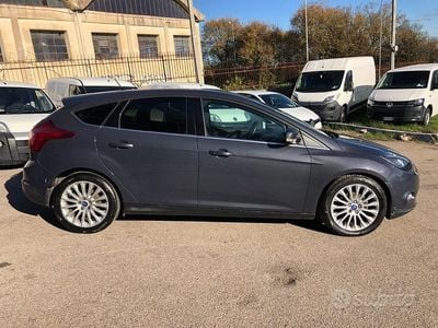 Usata Ford Focus Titanium 115 CV (84 kW) 2011 Grigio Station wagon