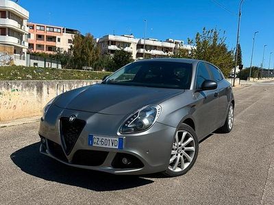 Usata Alfa Romeo Giulietta Exclusive 105 CV (77 kW) 2014 Grigio Utilitaria