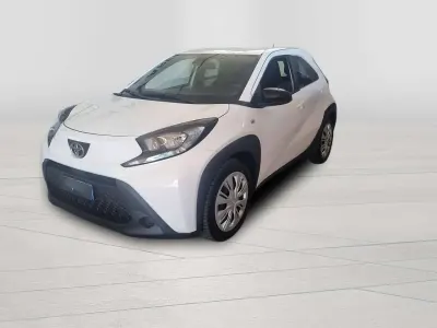 Usata Toyota Aygo X Active 72 CV (52 kW) 2024 Bianco SUV