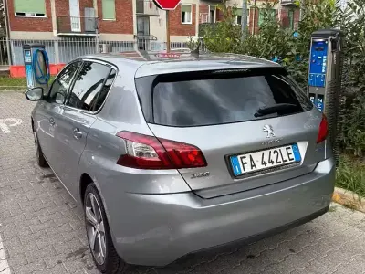 Usata Peugeot 308 Allure 120 CV (88 kW) 2015 Grigio Berlina