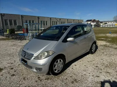 Begagnad Mercedes A180