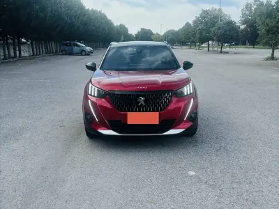 Usata Peugeot 2008 GT-line 131 CV (96 kW) 2022 Rosso SUV