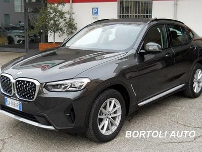 Usata BMW X4 190 CV (139 kW) 2022 Grigio scuro SUV