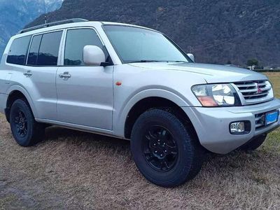 Usata Mitsubishi Pajero 116 CV (85 kW) 2003 Argento SUV