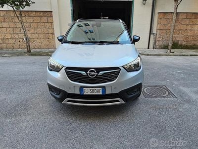 Usata Opel Crossland X 120 CV (88 kW) 2017 Grigio SUV