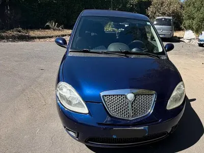 Usata Lancia Ypsilon 60 CV (44 kW) 2006 Blu Utilitaria