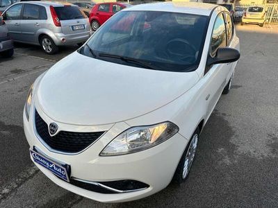 usata Lancia Ypsilon 3ª serie 1.2 69 CV 5 porte Silver