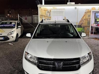 Usata Dacia Sandero Stepway 90 CV (66 kW) 2016 Bianco Berlina