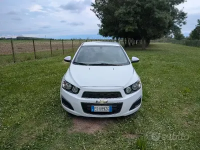 Usata Chevrolet Aveo LS 86 CV (63 kW) 2013 Bianco Berlina