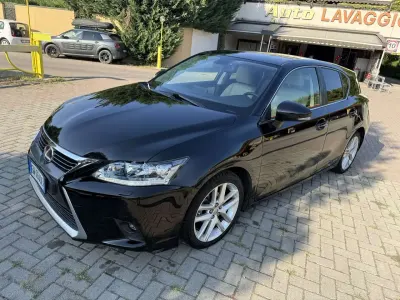 Usata Lexus CT200h Luxury Line 99 CV (72 kW) 2014 Nero Berlina