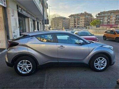 usata Toyota C-HR 1.8 hv Active fwd e-cvt usato