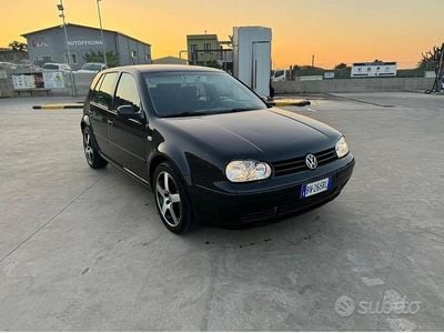 Usata VW Golf IV GTI 150 CV (110 kW) 2002 Nero Berlina