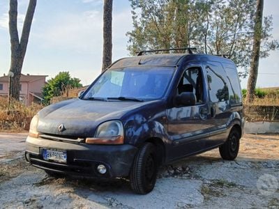 Usata Renault Kangoo 75 CV (55 kW) 2001 Blu Monovolume