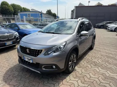 Usata Peugeot 2008 Allure 83 CV (61 kW) 2019 Grigio SUV