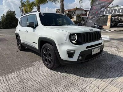 Begagnad Jeep Renegade Limited 131 HK (96 kW) 2021 Vit SUV