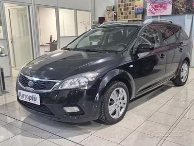 Usata Kia Ceed EX 125 CV (91 kW) 2010 Nero Utilitaria
