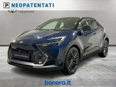 Usata Toyota C-HR Lounge 140 CV (102 kW) 2024 Blu SUV