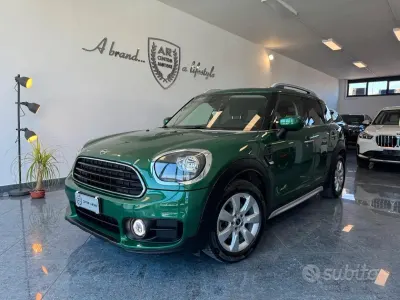 Begagnad Mini Cooper D Countryman Hype 150 HK (110 kW) 2021 Grön SUV