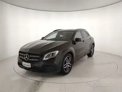 Begagnad Mercedes GLA180 135 HK (99 kW) 2020 Svart SUV
