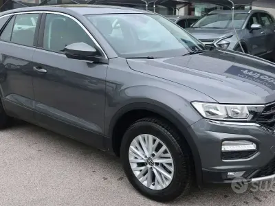 Usata VW T-Roc Style 116 CV (85 kW) 2020 Grigio SUV