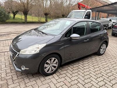 Usata Peugeot 208 68 CV (50 kW) 2014 Grigio Utilitaria