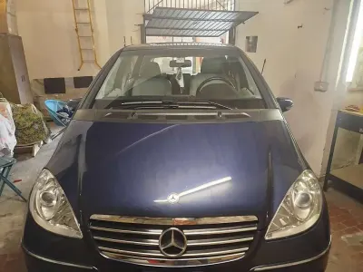 Usata Mercedes A180 109 CV (80 kW) 2007 Blu/azzurro Berlina