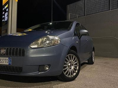 Usata Fiat Grande Punto 77 CV (56 kW) 2009 Blu Utilitaria