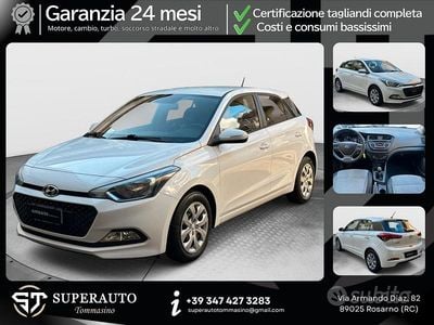Usata Hyundai i20 74 CV (54 kW) 2017 Bianco Berlina