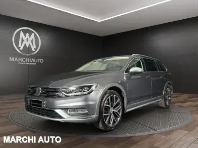 Usata VW Passat Alltrack Business 190 CV (139 kW) 2016 Grigio Station wagon