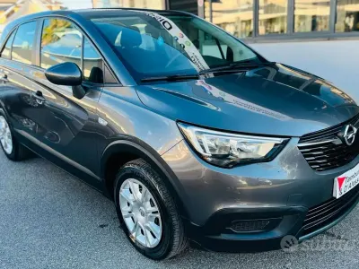 Usata Opel Crossland X S 102 CV (75 kW) 2019 Grigio SUV