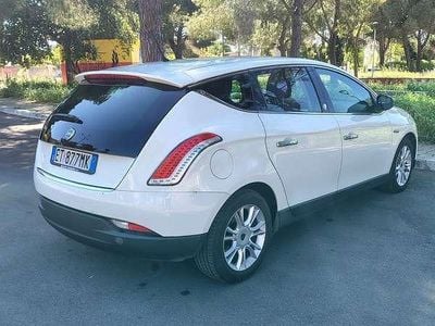 Usata Lancia Delta Silver 120 CV (88 kW) 2013 Utilitaria
