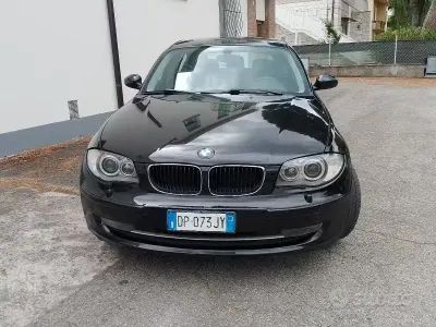 Usata BMW 318 143 CV (105 kW) 2008 Nero Station wagon