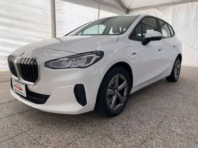 Usata BMW 225 Active Tourer Luxury Line 136 CV (100 kW) 2022 Bianco Monovolume