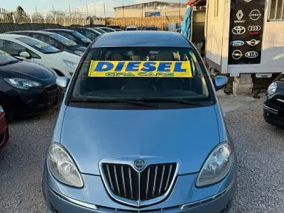 Usata Lancia Musa S 95 CV (69 kW) 2010 Blu Monovolume