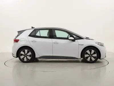 Usata VW ID.3 Pure 69 kW (95 CV) 2022 Biancobianco Utilitaria