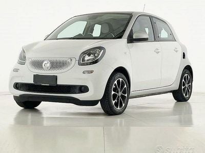 Usata Smart ForFour Passion 71 CV (52 kW) 2014 Bianco Utilitaria
