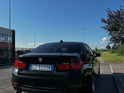 Usata BMW 318 Sport Line 143 CV (105 kW) 2012 Berlina