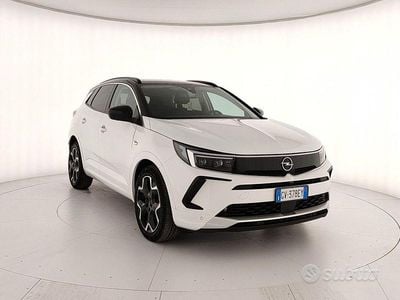 Usata Opel Grandland X Ultimate 130 CV (95 kW) 2024 Bianco SUV