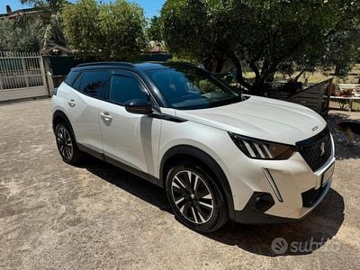 Bianco Usata 2021 Peugeot 2008 GT-line SUV | 20.999 € (Molto cara)