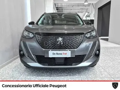 Używany Peugeot 2008 Active 110 KM (80 kW) 2022 Szary SUV