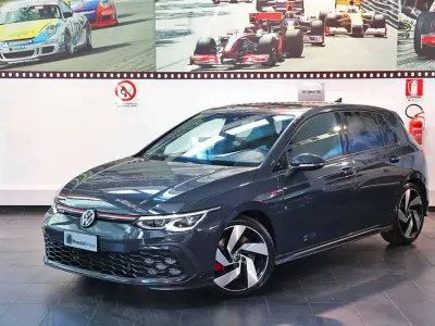 Usata VW Golf VIII GTI 245 CV (180 kW) 2021 Grigio Berlina