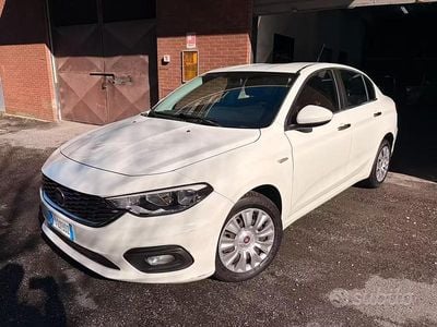 Usata Fiat Tipo Easy 95 CV (69 kW) 2017 Bianco Berlina