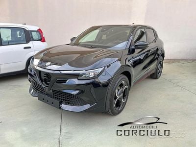 Nuova Alfa Romeo GT Junior Edizione Speciale 145 CV (106 kW) 2025 Nero SUV